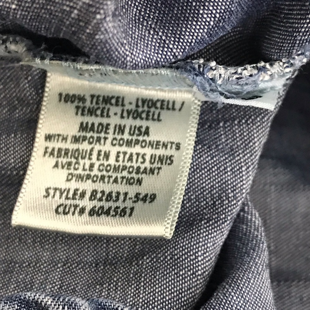 Cloth & Stone Split-Back Buttondown - Picture 6 of 6